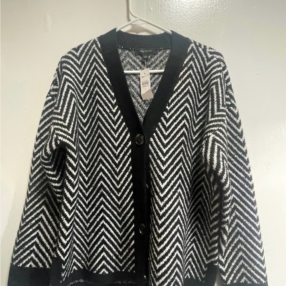 Ann Taylor Black and White Knit Cardigan